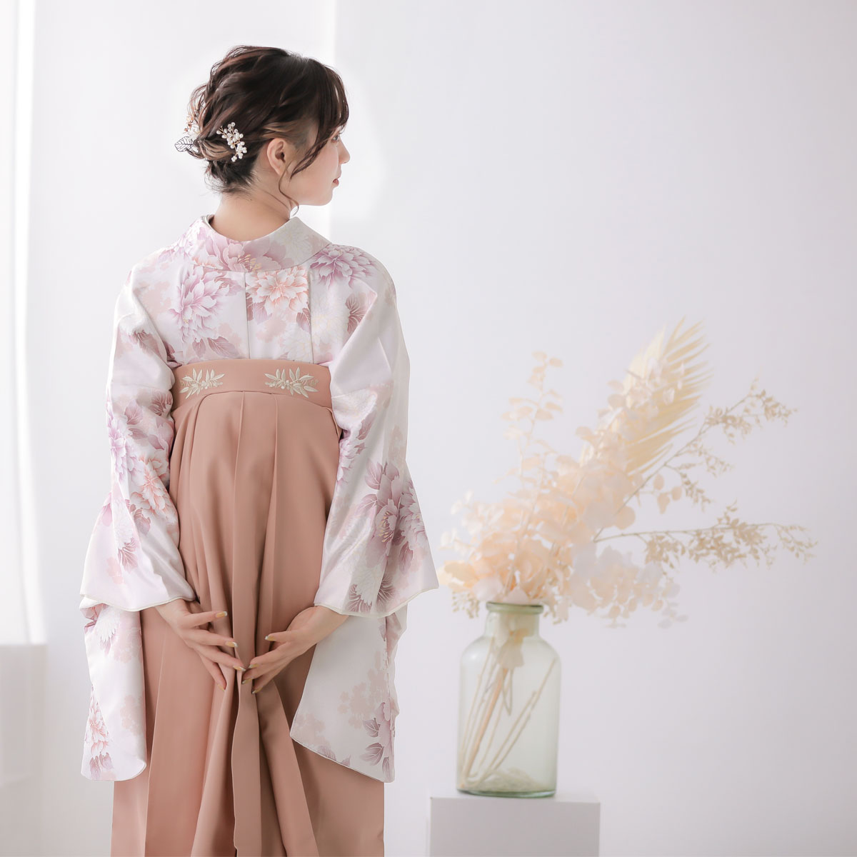  ピンクホワイト　菊牡丹 レンタル 大学生袴 G1006