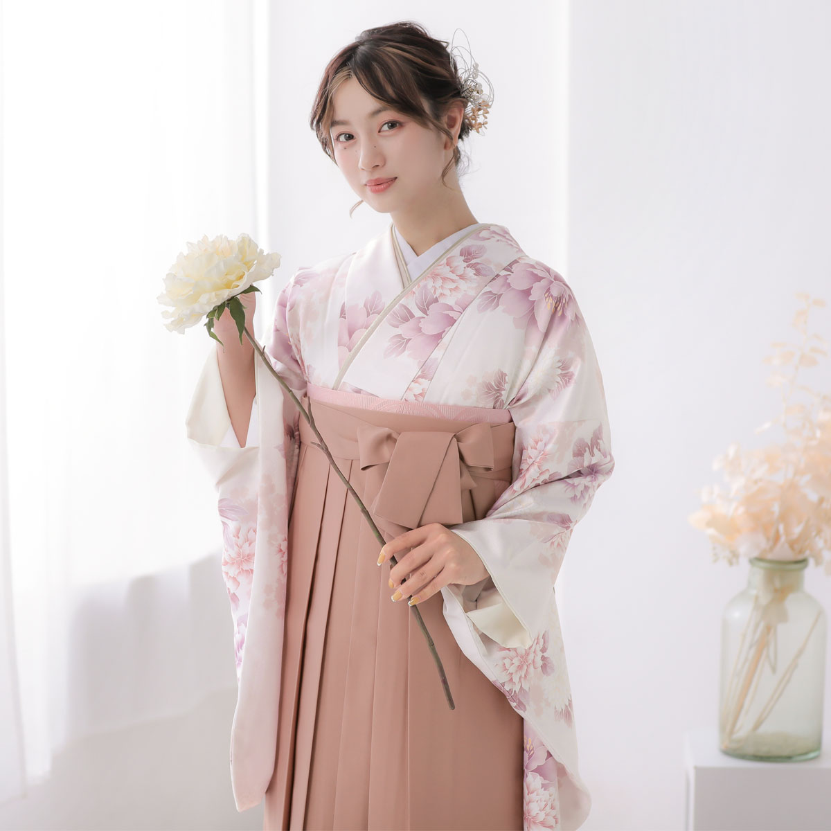  ピンクホワイト　菊牡丹 レンタル 大学生袴 G1006