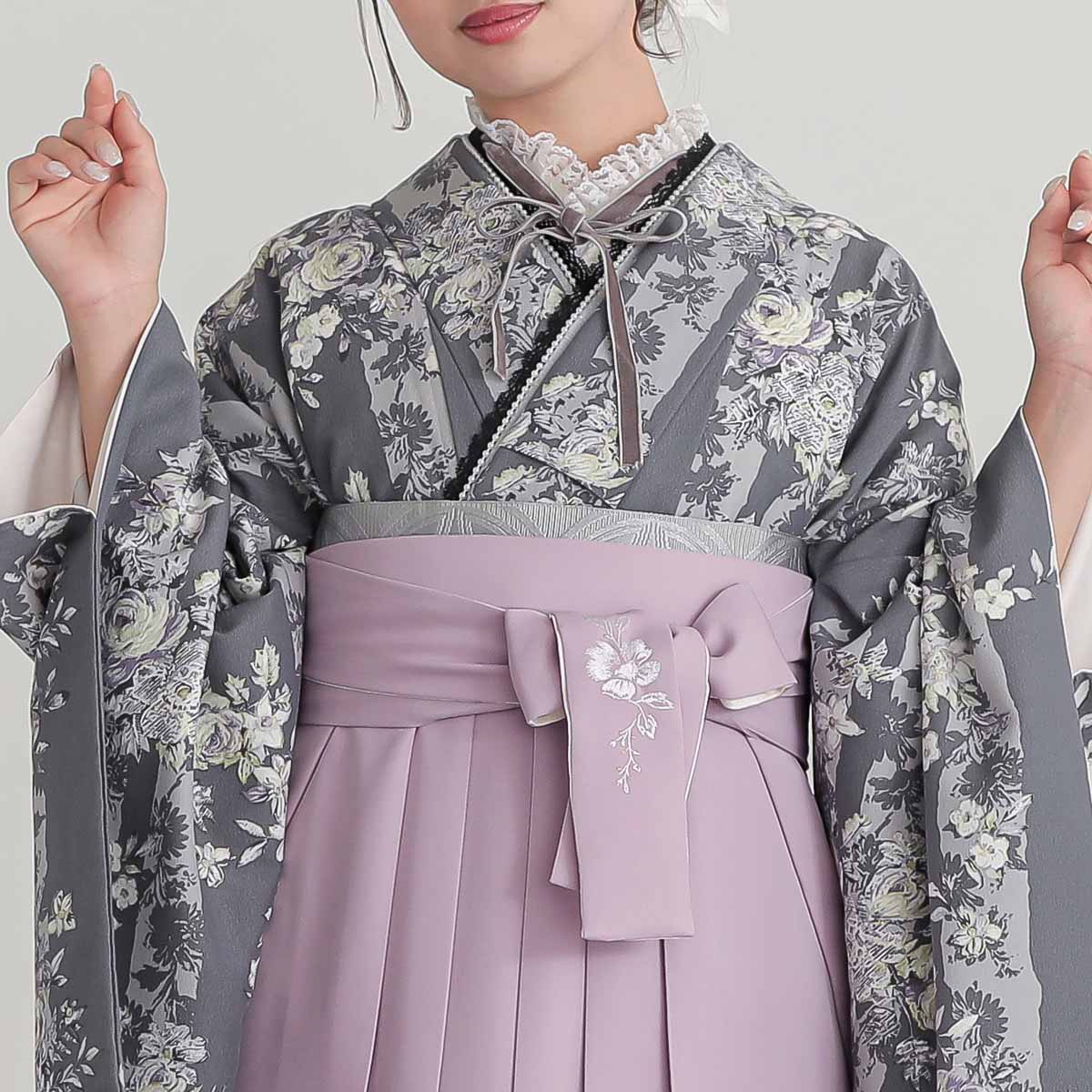 Kami Shibai 【SALE】 グレー　薔薇にストライプ レンタル 大学生袴 G976