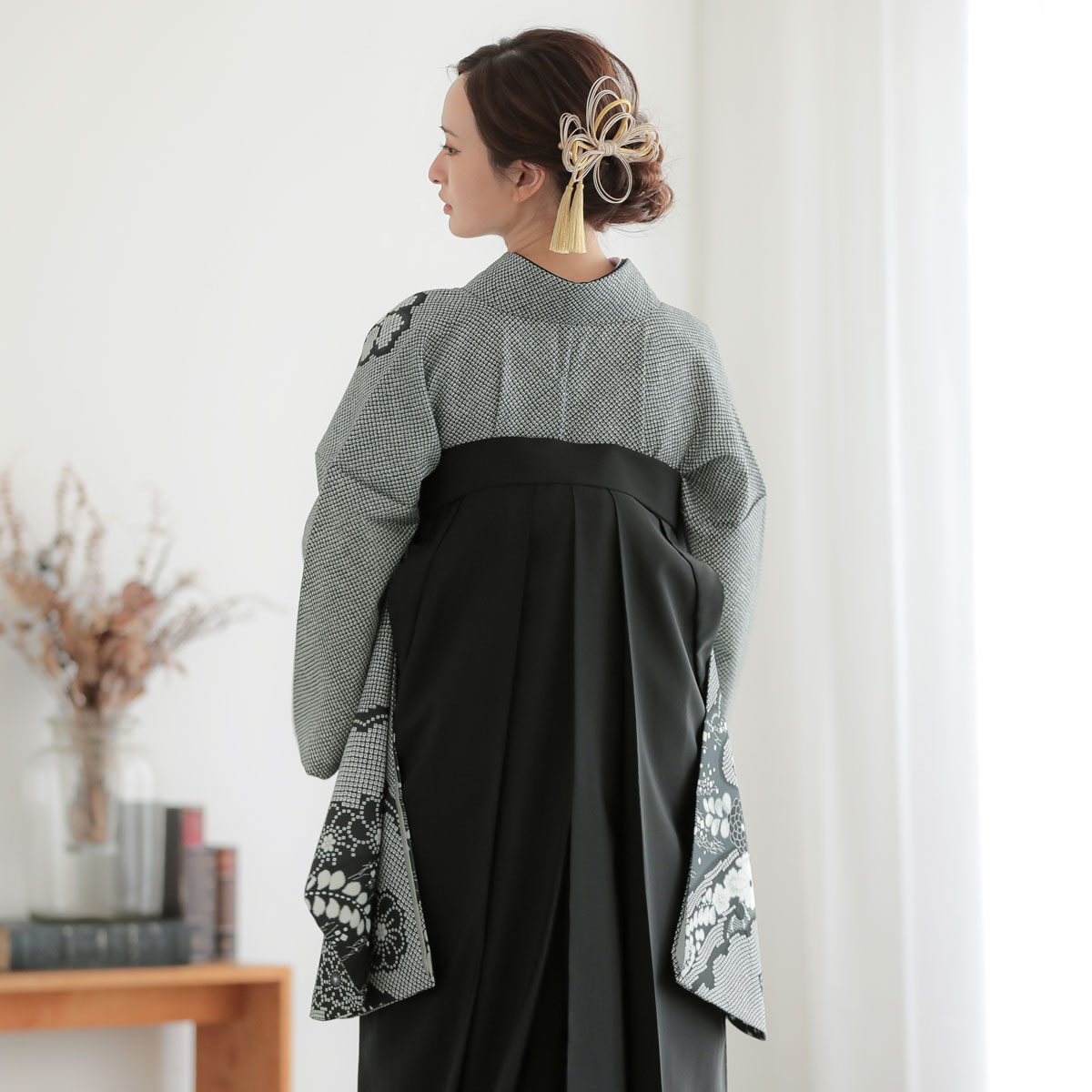  【SALE】 墨黒　菊牡丹に疋田 レンタル 大学生袴 G987