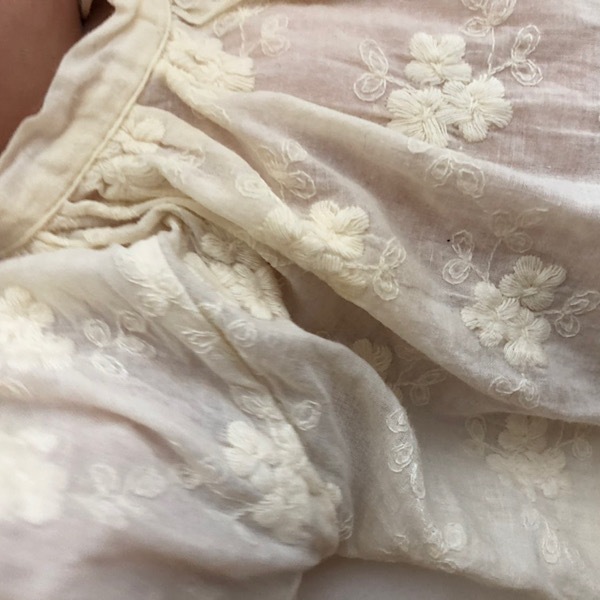 floral embroidery rompers(花柄刺繍ロンパース)