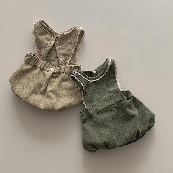 apron rompers(エプロンロンパース)