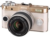 PENTAX Q-S1 ズームレンズキット [シャンパンゴールド×クリーム] 約1240万画素で1/1.7型の裏面照射型CMOSセンサーを搭載した小型一眼カメラ