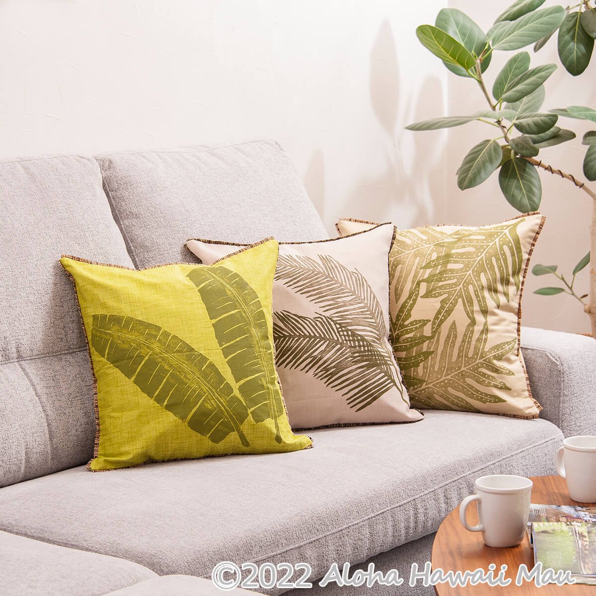 Palapala Designs クッションカバ－Lauae ラウアエ（シダ）柄