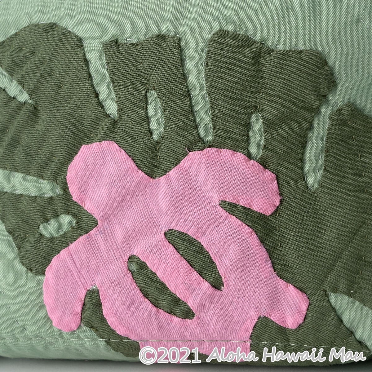 ハワイアンキルトポーチ タラちゃん様、専用です。 ハワイアンキルト