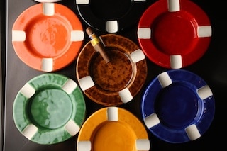 灰皿丸型４本用陶_製