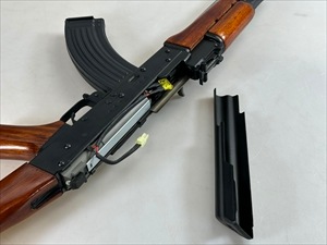 ��¨Ǽ�ʡ� REAL SWORD �ꥢ�륽���� 56�� AEG ��ư���� AK47 III�� ��ϻ����ư����