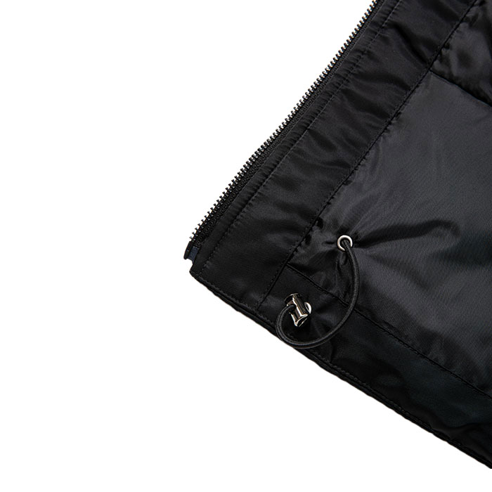 SY32 by SWEET YEARS【2023FW新作】SHIELD LOGO INSULATION JK BLACK