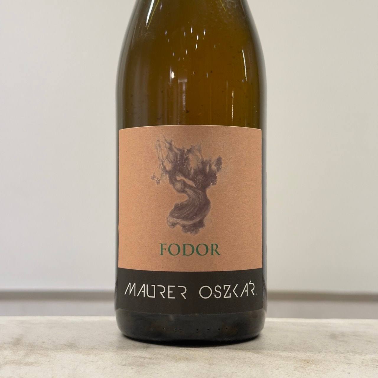 ワイン M WINE ENTHUSIAST OCTOBER 2024」のBUYING GUIDEのコーナーにて