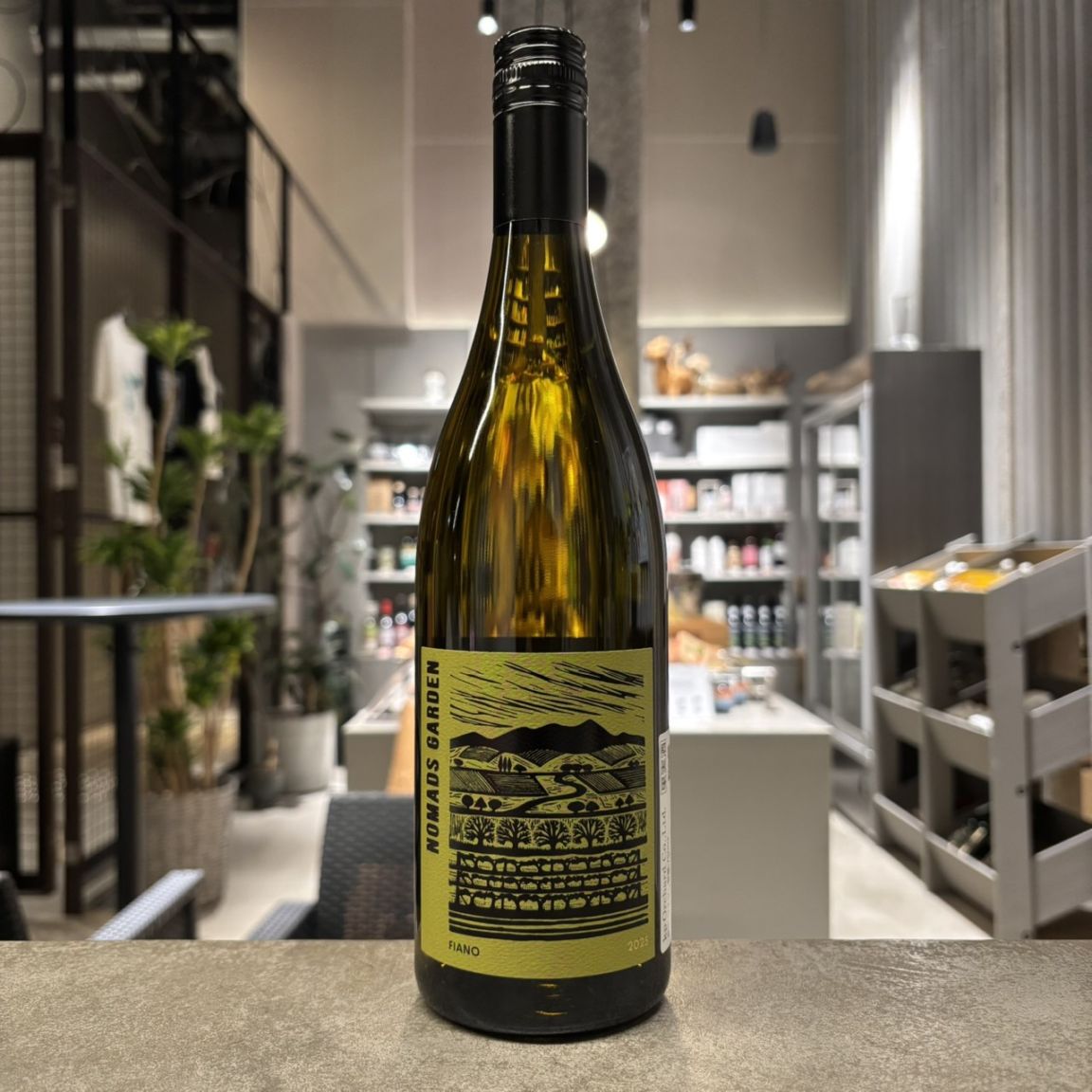 ノマズ・ガーデン フィアーノ 2025 750ml<br>Nomads Garden Fiano 2025