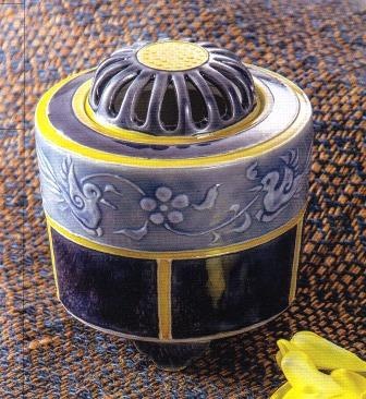 伝統工芸　香炉 香立て　九谷焼 毛筆細字　金陽作 伝統工芸 香炉 香立て 九谷焼 毛筆細字 金陽作 伝統工芸 香炉 香立て