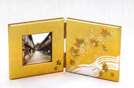 金沢金箔工芸品】屏風型写真立て・春秋ひらり～結婚式や還暦祝い