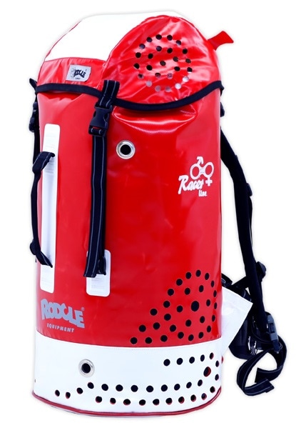 キャニオニング ケイビング 沢登 探検 渓流 登山