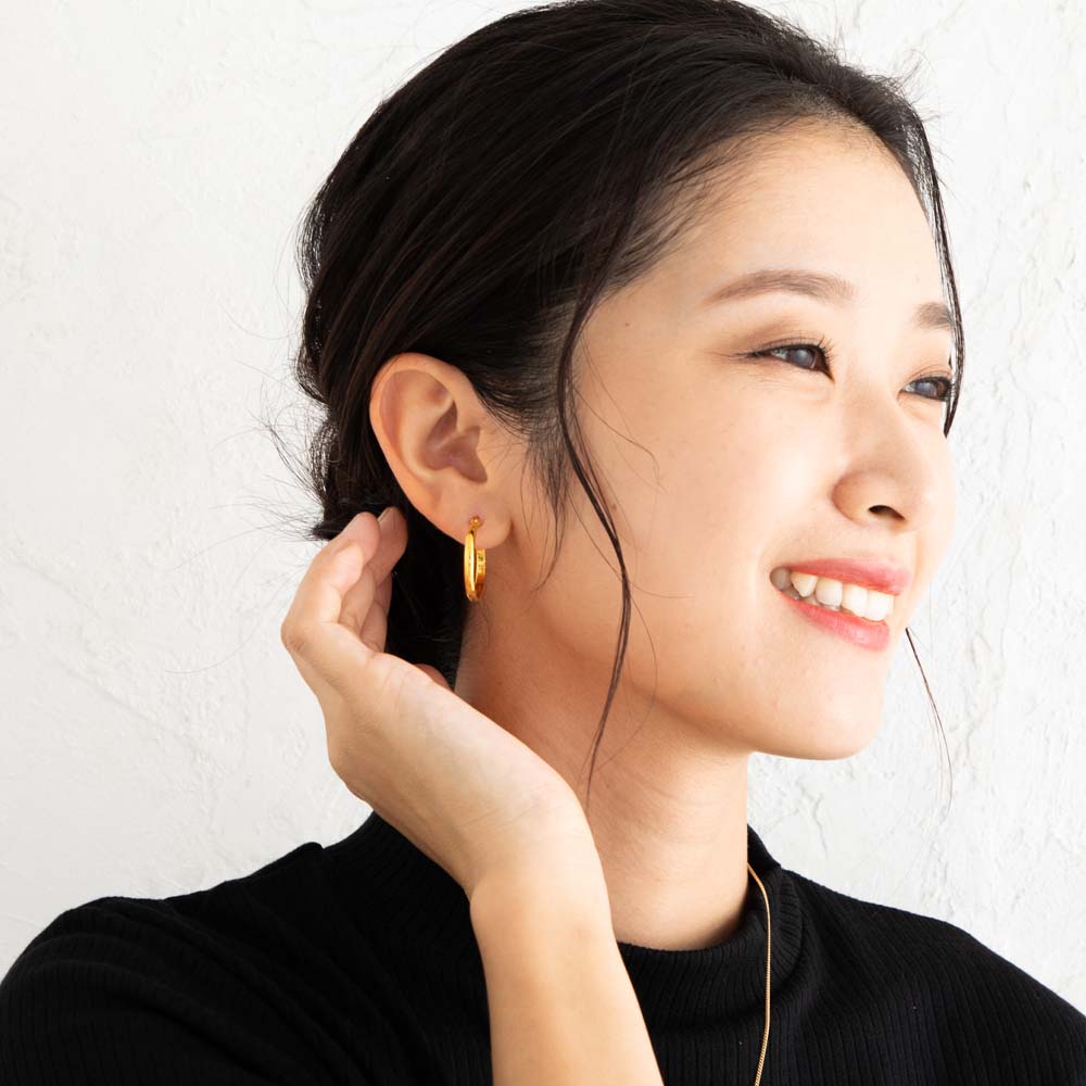 シルバー925 シンプルラウンド 甲丸タイプ ミディアムフープピアス