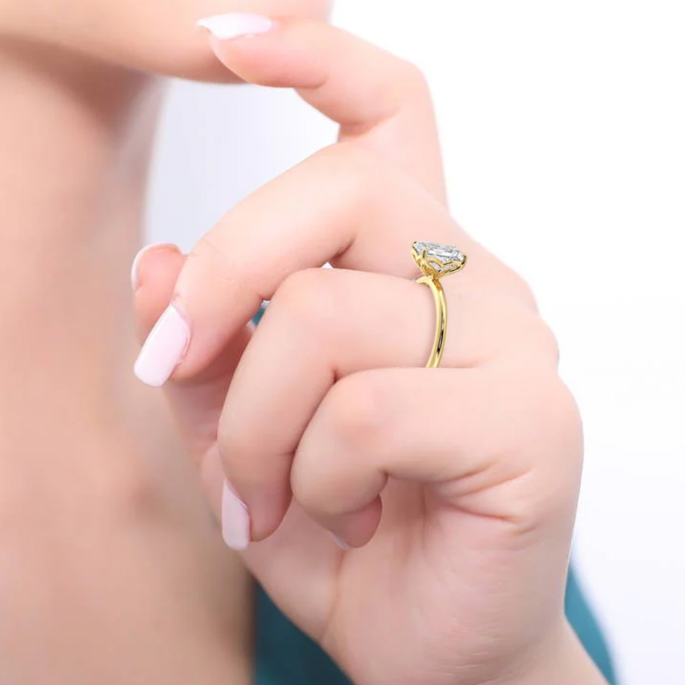 【IGI鑑定書付き】Pt900 / K18 1カラット ダイヤモンド ソリティアリング エメラルドカット ラボグロウン ダイヤモンド