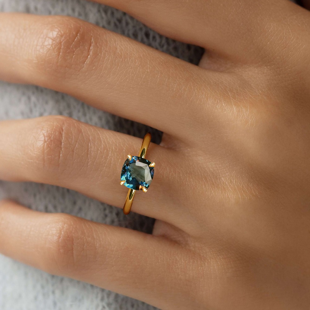 2.9カラット クッション アレキサンドライト リング ( ラボグロウン ) 指輪 プラチナ 18金ゴールド