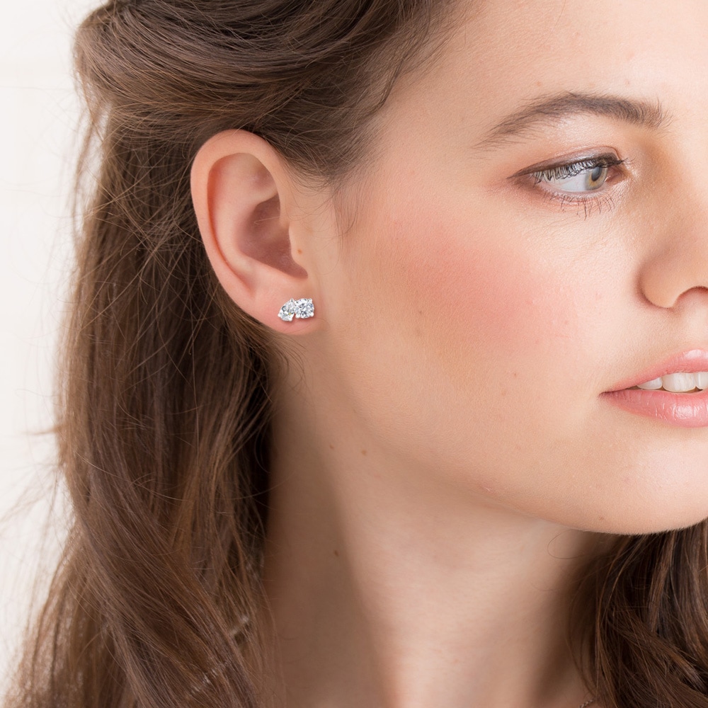 【IGI鑑定書付】PT900 / K18 【Toi et Moi 】計1.1ct ダイヤモンドピアス