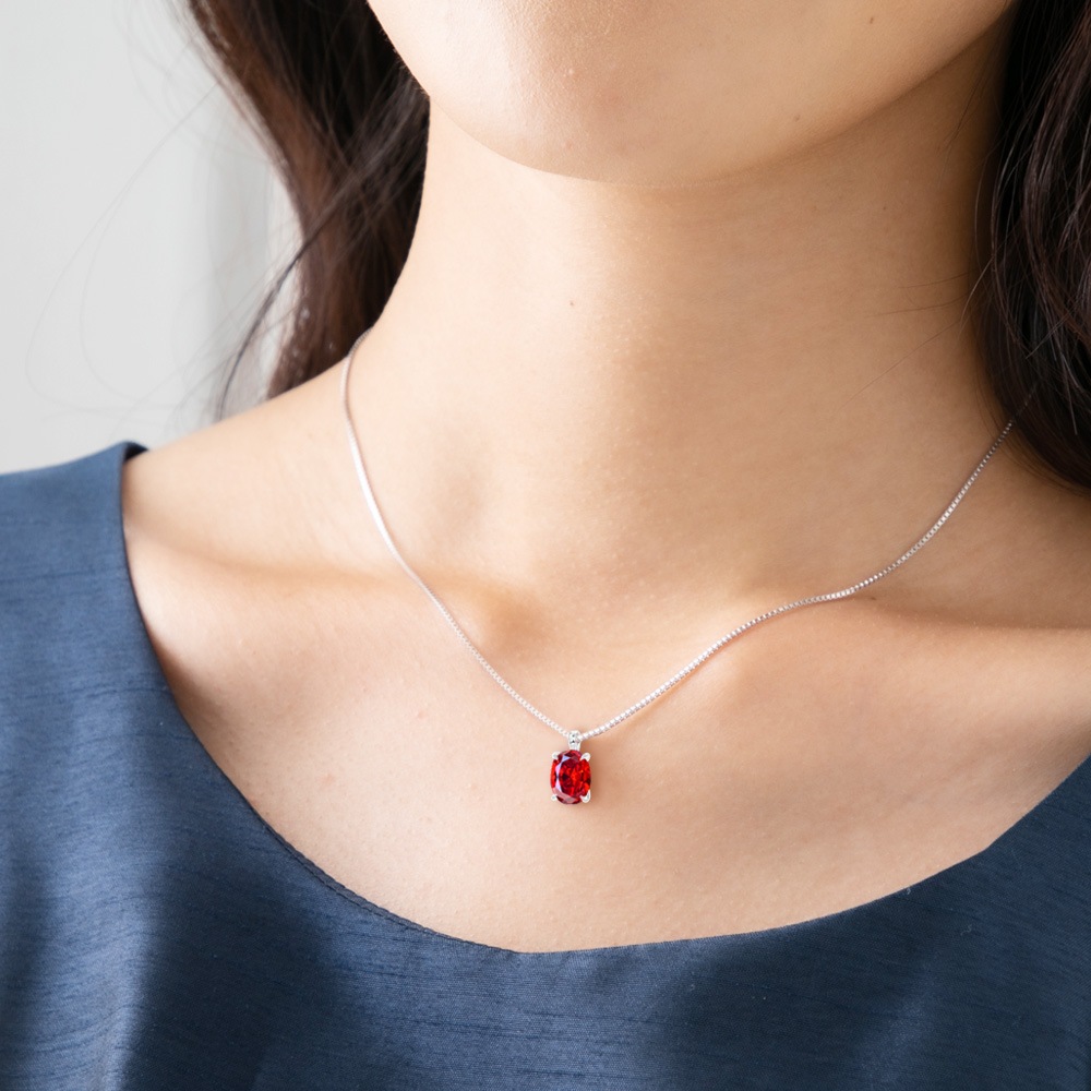 【Pt/K18】1.5ct オーバルカット ルビー ソリティアネックレス（ラボグロウン・ルビー）