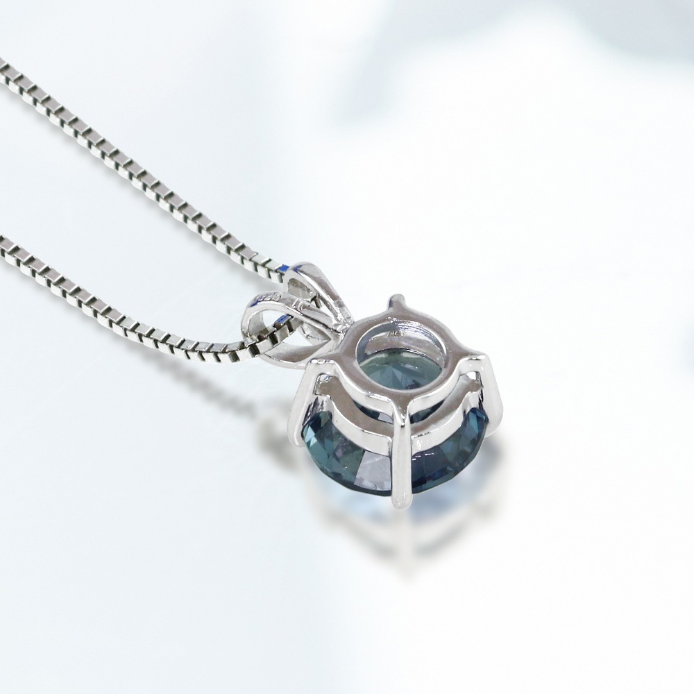 【プラチナ/K18】2.5ct ラボグロウン アレキサンドライト ソリティア ネックレス