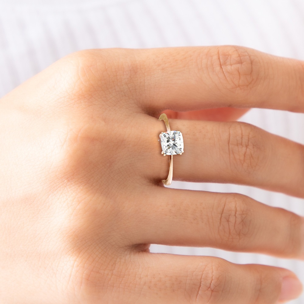 【IGI鑑定書付き】Pt900 / K18 1カラット ダイヤモンド ソリティアリング クッションカット ラボグロウン ダイヤモンド