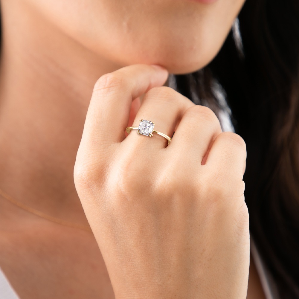 【IGI鑑定書付き】Pt900 / K18 1カラット ダイヤモンド ソリティアリング クッションカット ラボグロウン ダイヤモンド