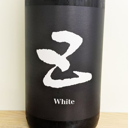 ڰŹ꾦ʡ۸޶ (five)  White R6BY(1800ml)