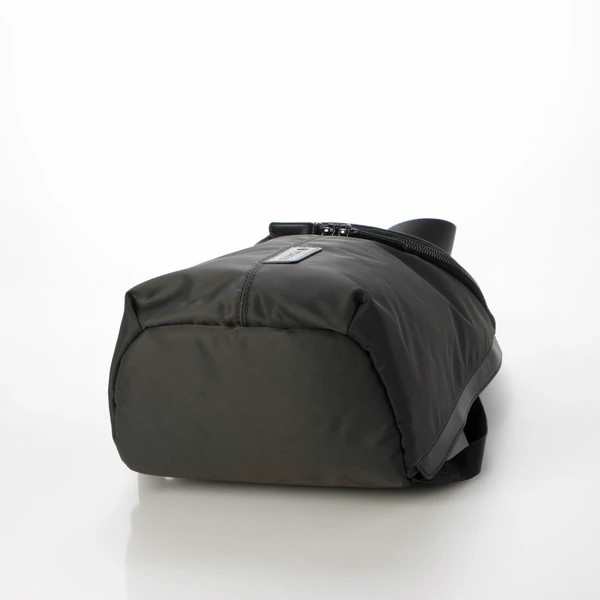 Y'SACCSۡCORDURAߥꥵ쥶ۥ饦ɥեåץߥ˥å