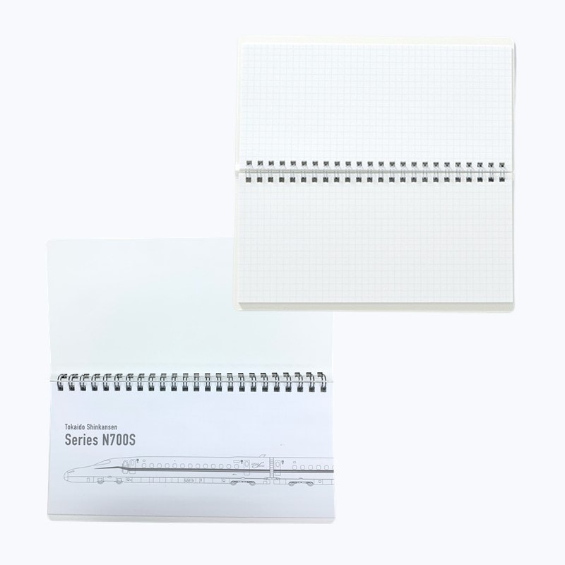 内側表紙には東海道新幹線N700Sをデザイン<br>
レイアウトは方眼タイプ<br>
持ち運びに便利なサイズ感。180度に開き、書き心地がよく、ストレスフリーの仕様です。