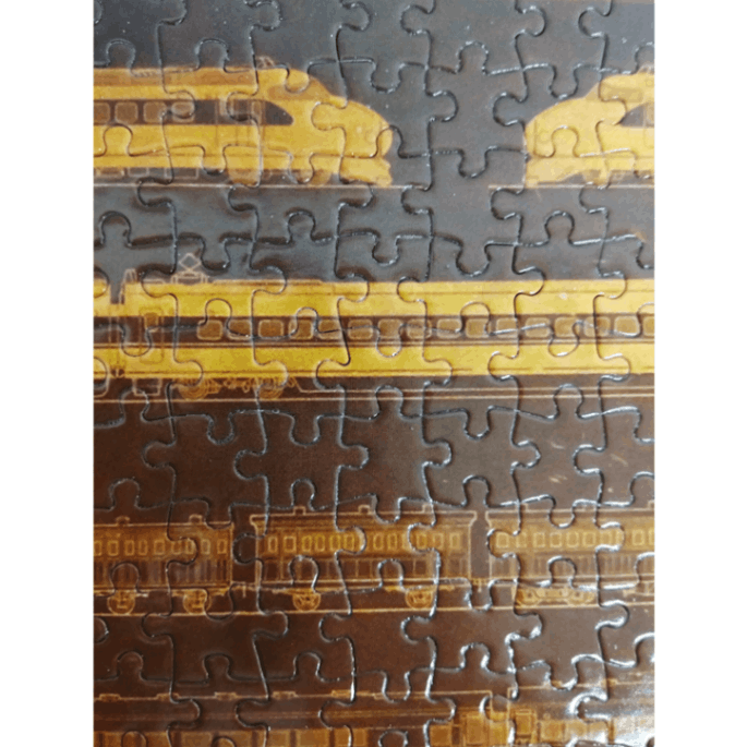 新幹線100系（X-1編成）に設置されたエッチングの特徴である「100系の小窓」も表現しております。