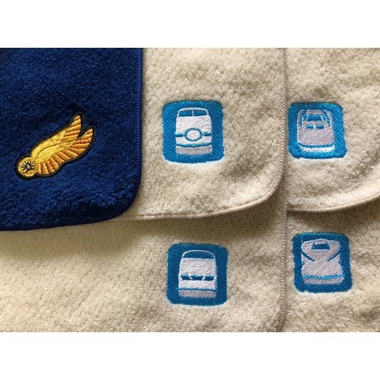 複数種類をご用意しております。<br>
パッケージにもこだわり、ちょっとしたプレゼントにもちょうどいい商品です。