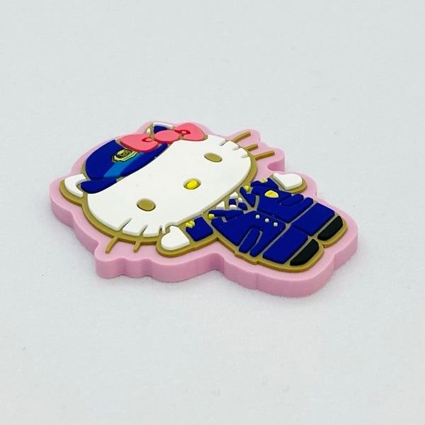 新品・貴重 】バンクーバーHELLO KITTY マグネット