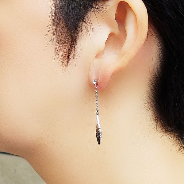 リーフモチーフ メタルスイングピアス ロジュームカラー