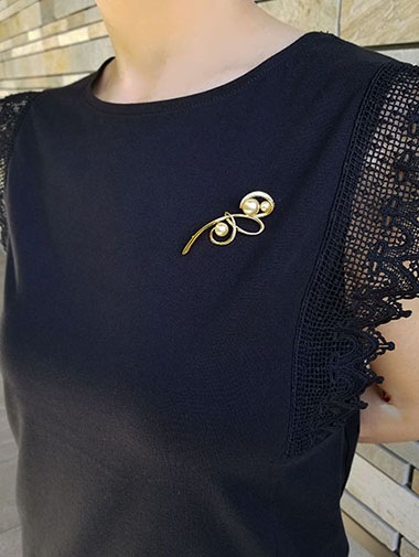 クリスタルガラスパール フロウブローチ ライトゴールドカラー