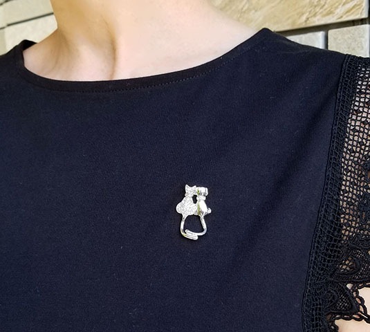 ドッグ&キャットモチーフ グラスホルダーピンブローチ ロジュームカラー