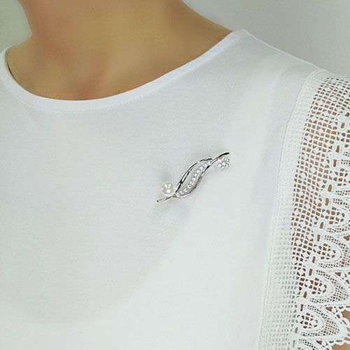 貝パール クラシカルデザインブローチ ホワイトカラー