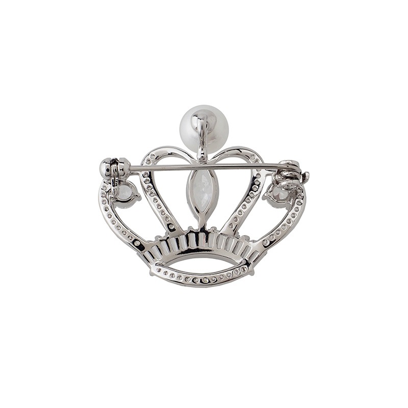 シェルパール　クラウンモチーフブローチ ロジュームカラー