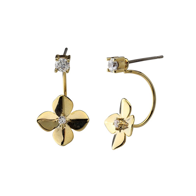 デザイン　ピアス ゴールドカラー