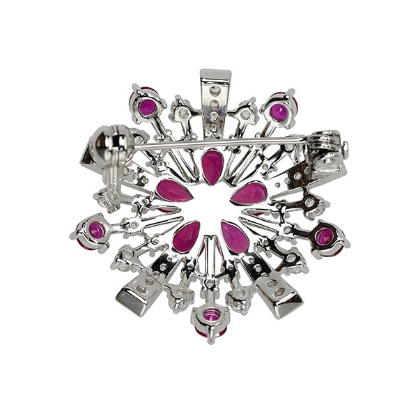 ルビーカラー フラワーモチーフブローチ ロジュームカラー