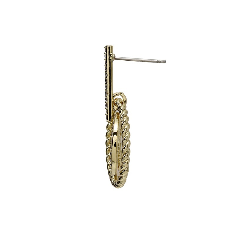 キュービックジルコニア　サークルデザイン　ピアス ゴールドカラー