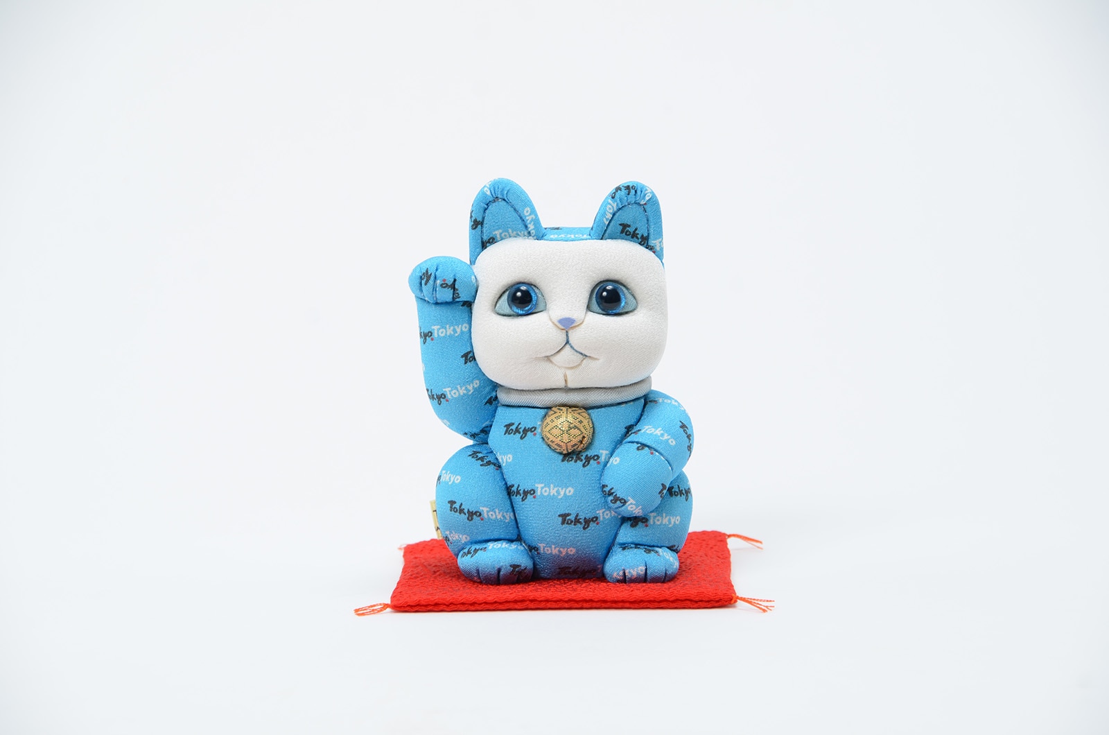 柿沼東光作 江戸木目込み人形 招き猫 (中) TOKYO(白) 柿沼東光作 江戸木目込み人形 招き猫 (小)金襴B - メルカリ