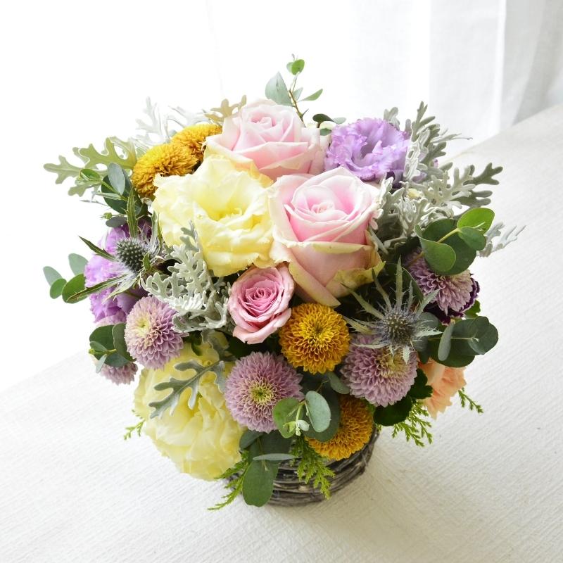 花 フラワーアレンジメント 生花 フラワーギフト 誕生日 ギフト フラワー アレンジメント プレゼント お祝い お礼 花屋 色が選べる アレンジ 贈り物 結婚 出産 展示会 楽屋花 記念日 お見舞い 花屋 おしゃれ かわいい アルネの花 5 a お花 指定日 お届け 最強配送