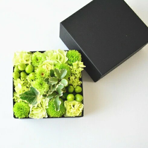 父の日 花 フラワーボックス フラワーアレンジメント ボックスフラワー 生花 ギフト 誕生日 誕生日プレゼント ボックス アレンジメント アレンジ フラワー アレンジ  プレゼント 記念日 結婚 お礼 お供え お供え花 出産 ほんの気持ち かわいい ax お花