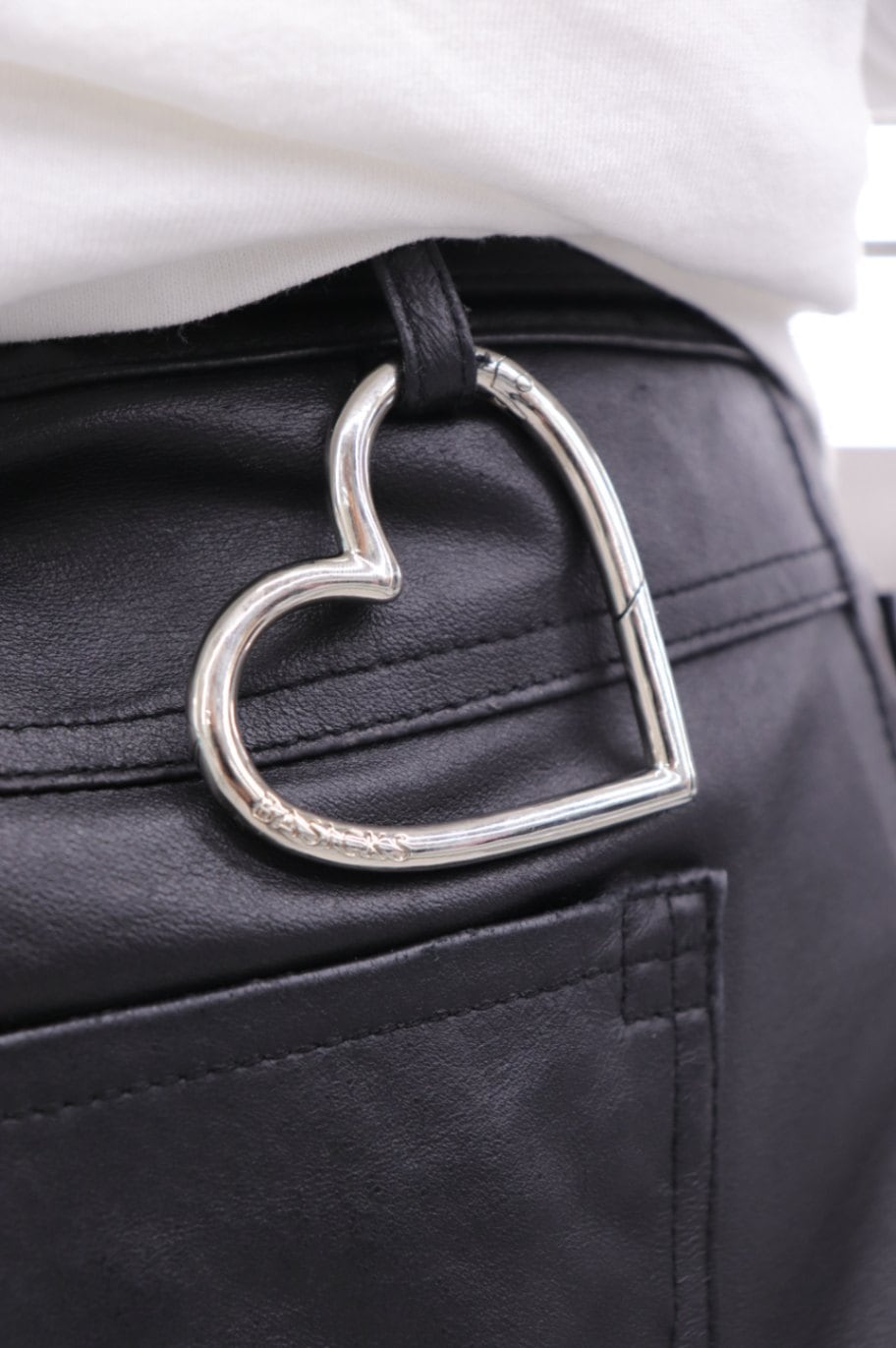 BASICKS / BS Heart Carbiner