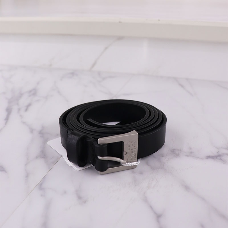 MM6 / MM Logo Buckle