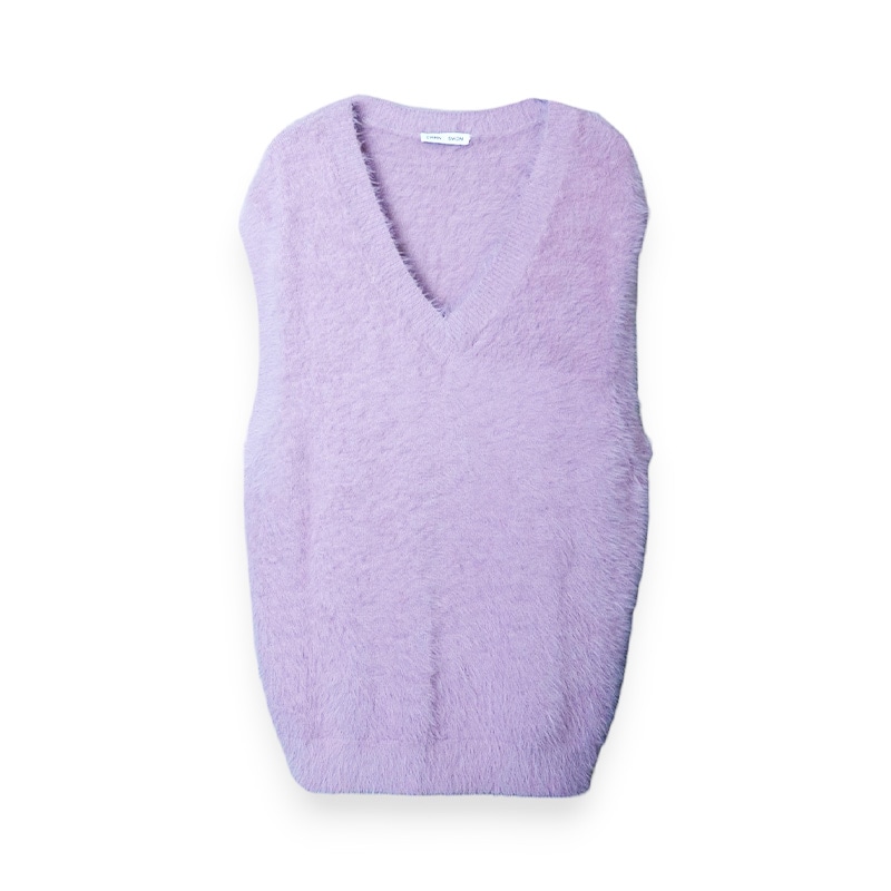 CMMN SWDN / CS VAL OVERSIZED V-NECK VEST FROM A SOFT FLUFFY YARN