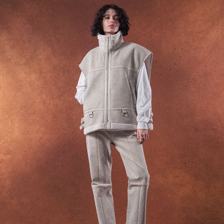 TAUPE / TPE E.LEATHER MOUTON STAND VEST