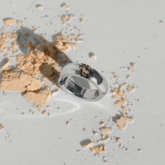 i nodo / Torso06 Ear Cuff (スモーキークォーツ)