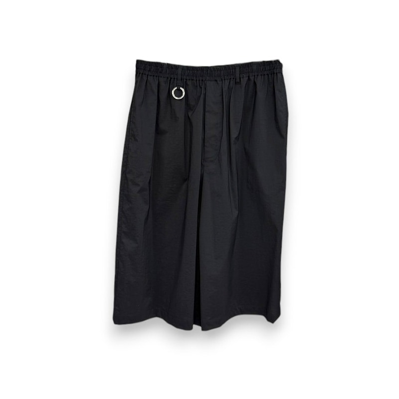 th / Volume Wide Shorts