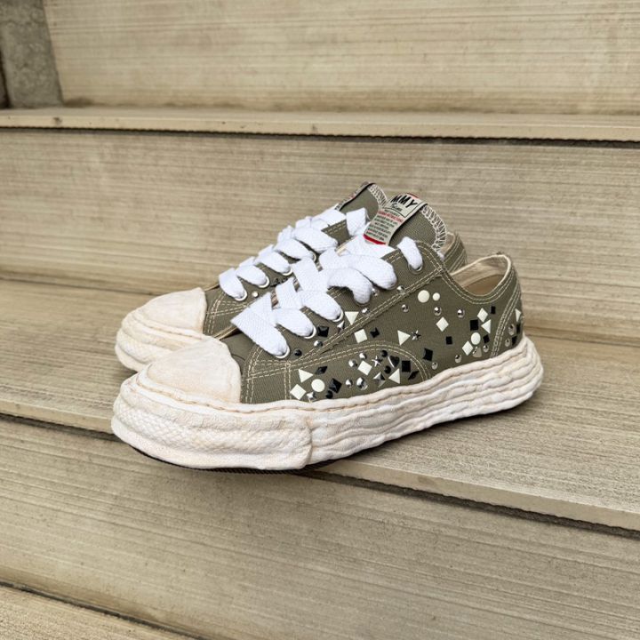 Maison MIHARA YASUHIRO / PETERSON23 / original sole embellished canvas Low-Top sneaker