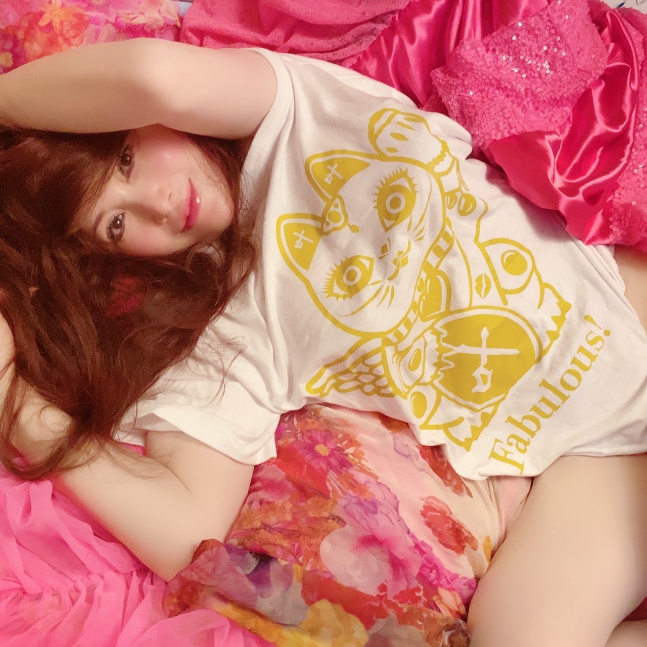 【特典付き】叶姉妹　幸運の叶招き猫Tシャツ